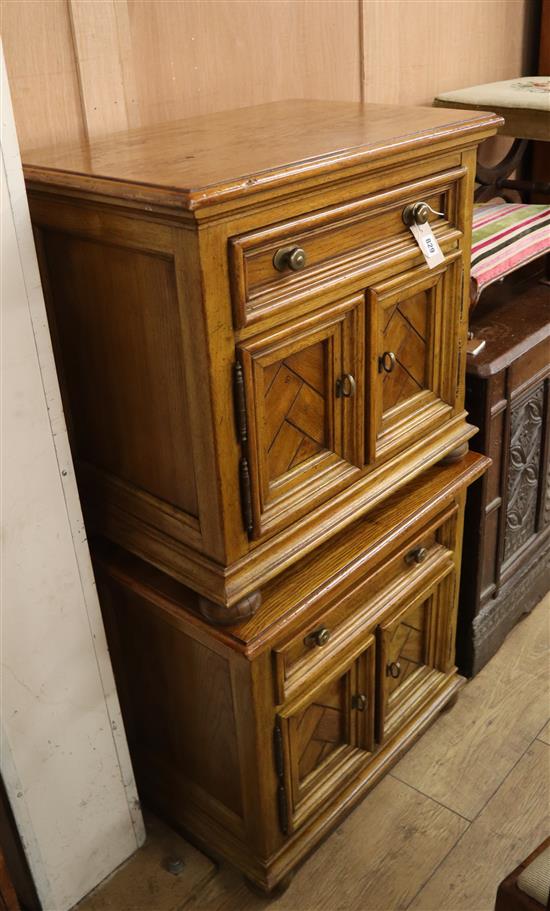 A pair of Drexel oak bedside cabinets W.66cm